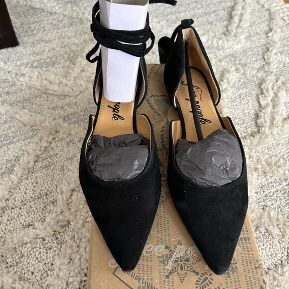 Free People Noelle Wrap Flat Black Suede Shoe New Size 37 - Picture 2 of 6